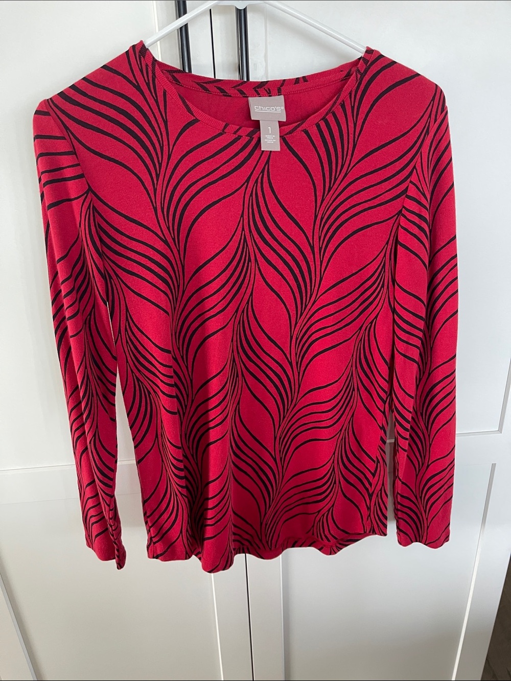 Chico's Pink-Red Long-Sleeve Wave Print Top